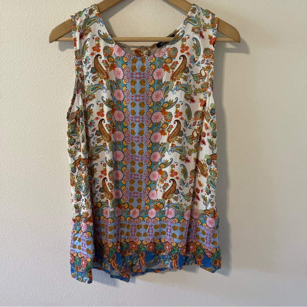 Soirée Boho Multicolor Handkerchief Paisley Sleeveless Rear Wood Button Top-XL